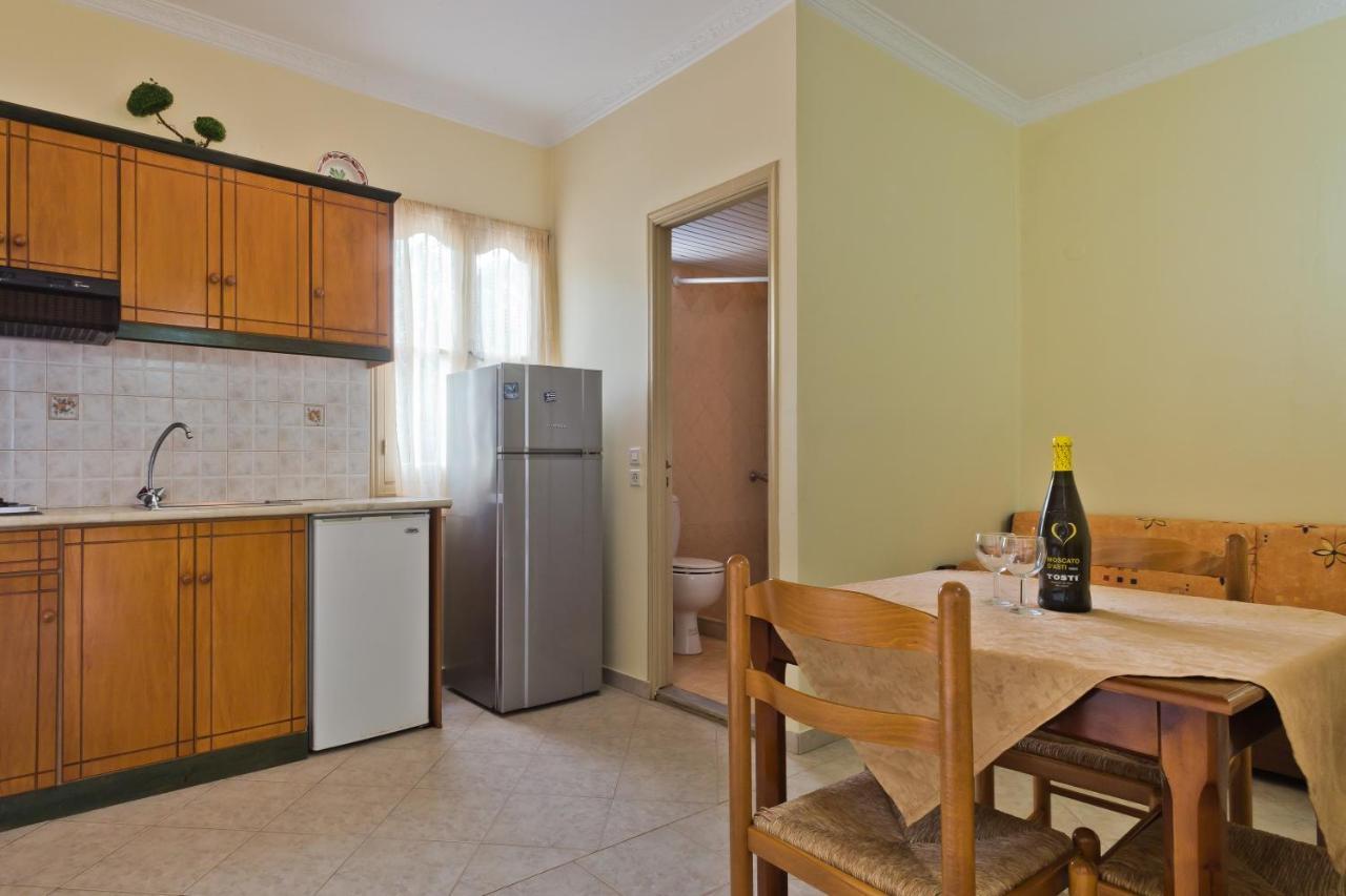 Sea Melody Apartment Lefkos  Bagian luar foto